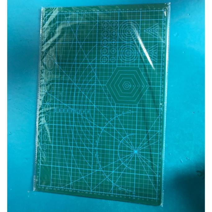 

Terlaris Alas Potong / Cutting Mat SDI A3 45 x 30 cm Termurah