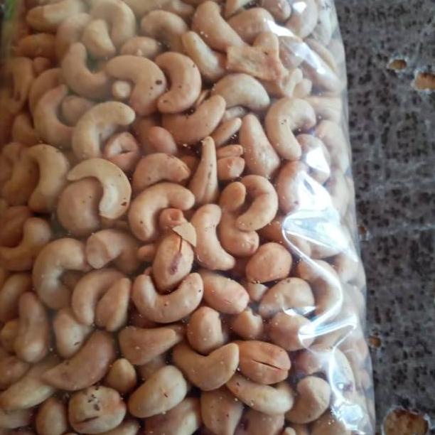 

ペ Kacang mete utuh /cashew/goreng/promo/mateng ㊤