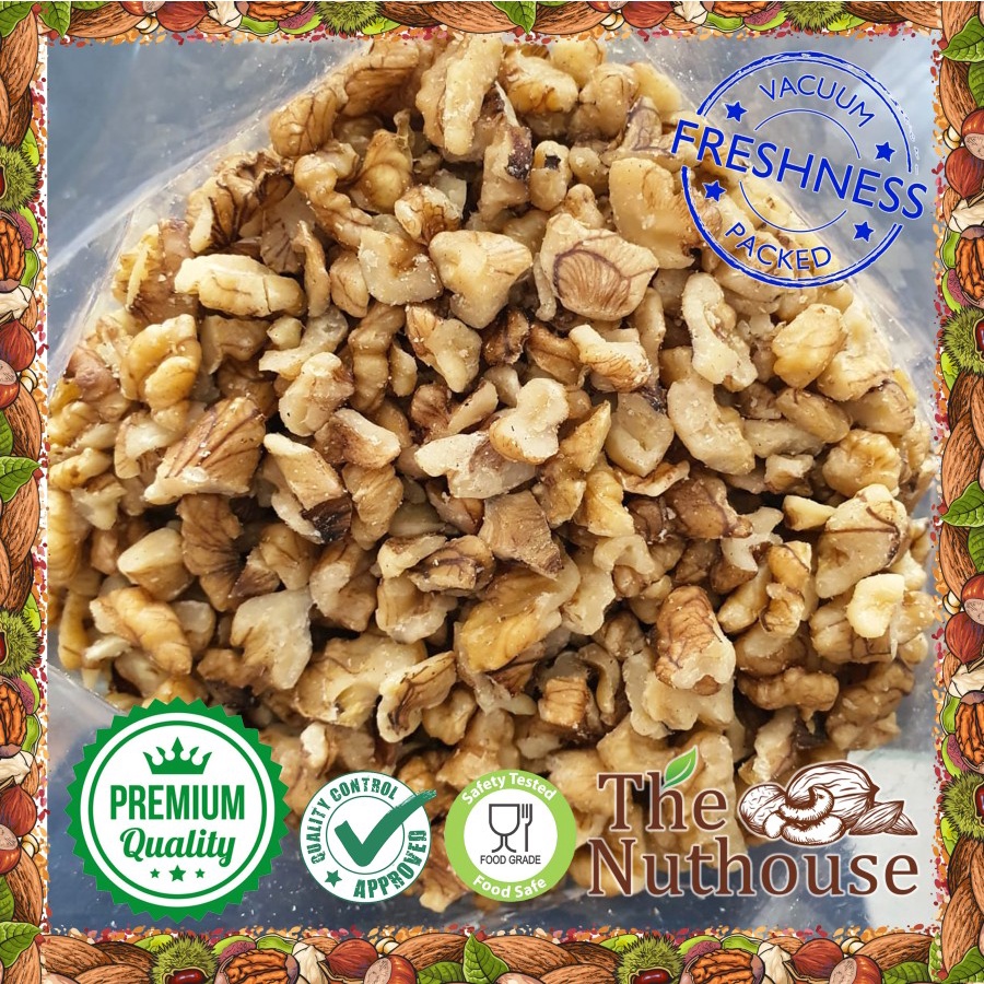 

100gr Walnut RAW Broken Cracked / Kacang Walnut Mentah Pecah Menir