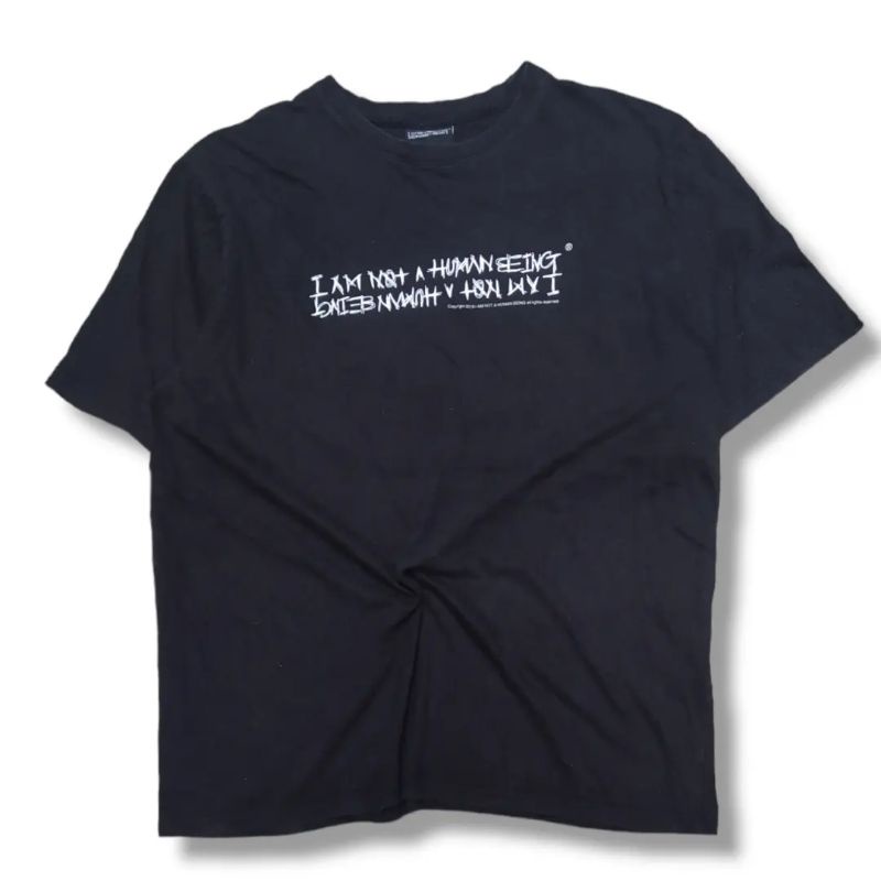 T-shirt I am not a human being