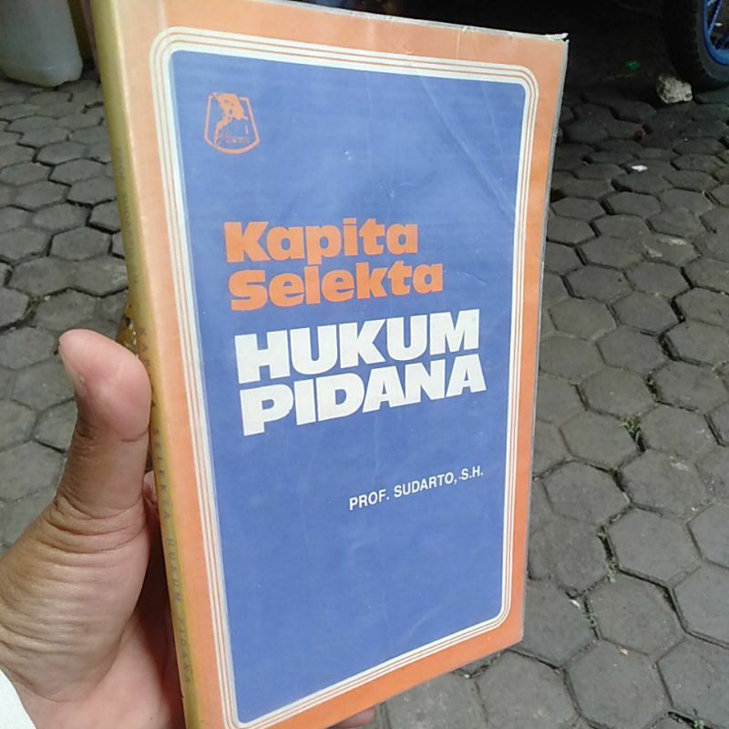 Kapita selekta hukum pidana