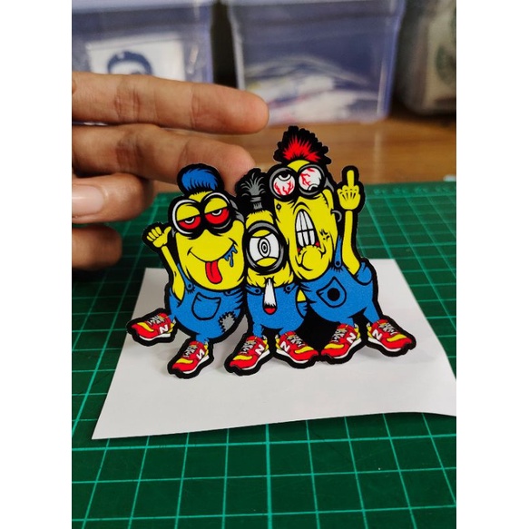 

stiker print Minions custom stiker murah keren lucu