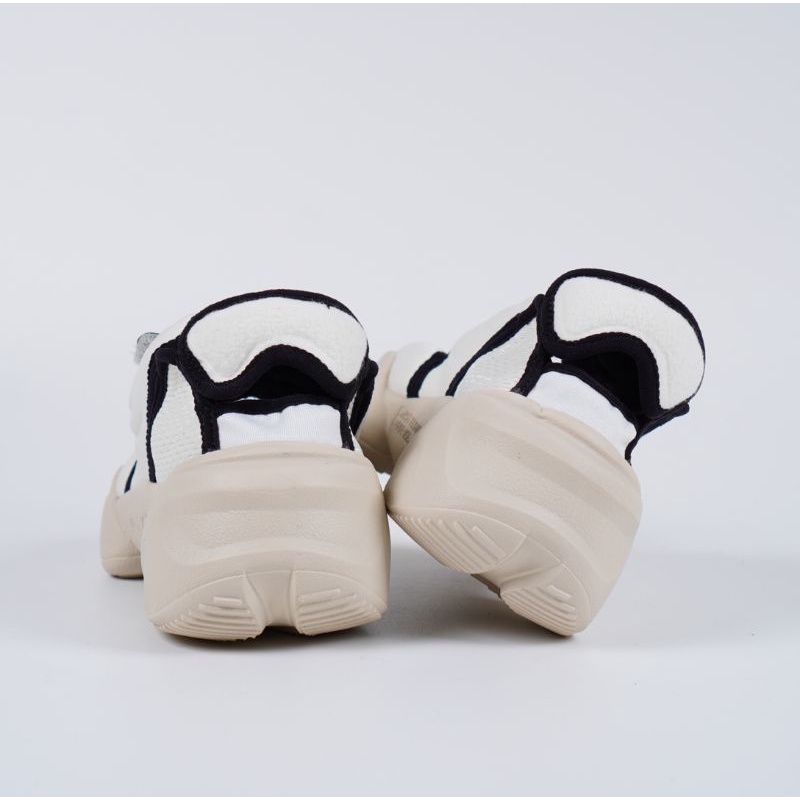 Image of Sepatu Nike Aqua Rift White Black #5