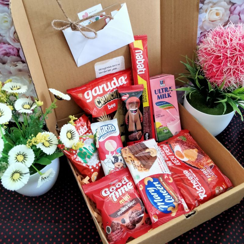 

SNACK BOX/HAMPERS/HAMPERS SNACK/kado snack/kado ulang tahun cewek/Hampers kado ulang tahun cewek/KADO ULTAH/GIFTBOX SNACK/KADO WISUDA/ HAMPERS WUSUDA/SNACK MURAH/KADO WEDDING/KADO ANNIV/KADO KHITAN/KADO HARI GURU/KADO CANTIK/HAMPERS MURAH/GIFT BOX MURAH