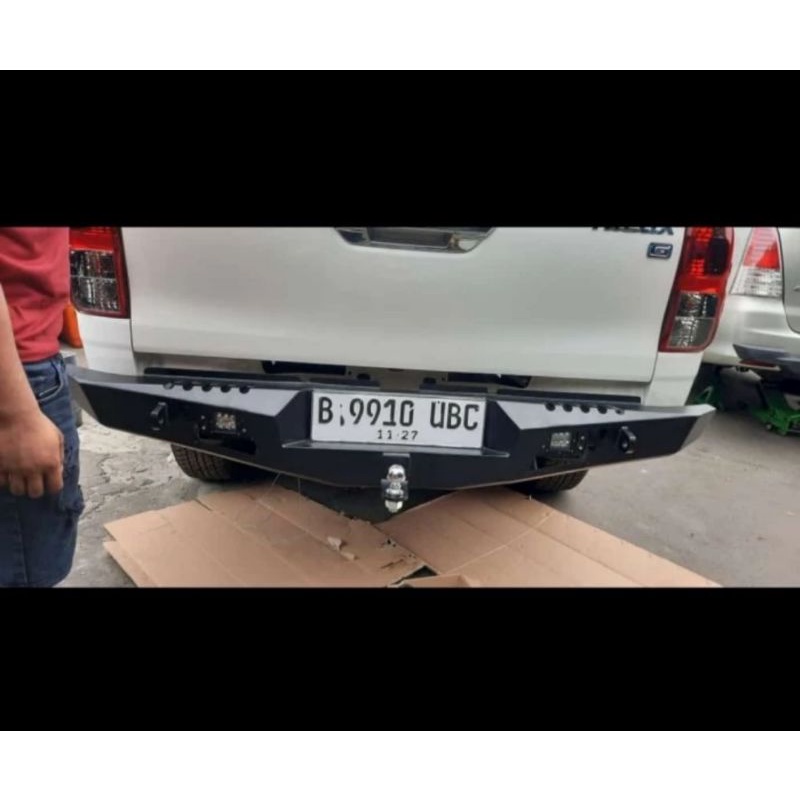 Bumper belakang hilux 2016-2022 model option