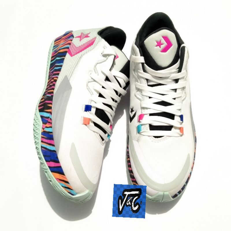 Converse All Star Pro BB Basketball Jet Striped Nike Zoom Mid White