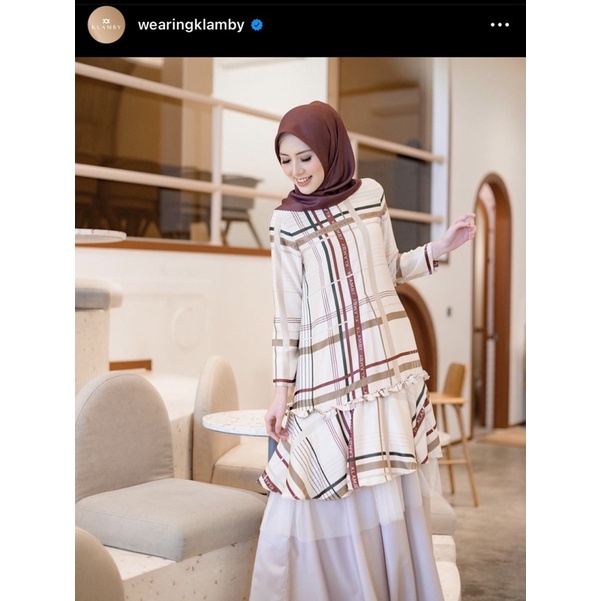 Akasha Tunik Preloved Wearing Klamby