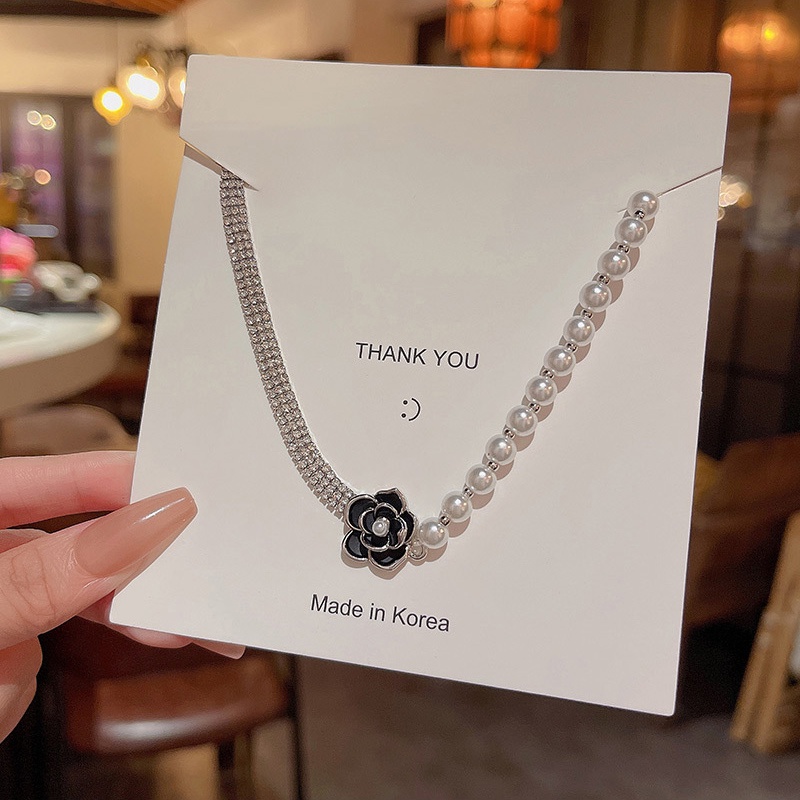 Gaya Baru Camellia Asymmetric Choker Necklaces Women Diamond Pearl Necklace