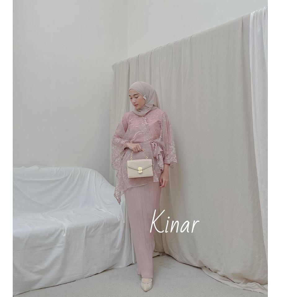 Paling Diminati KINAR OUTER by Calisha || Set Amora Pink + Cape brukat