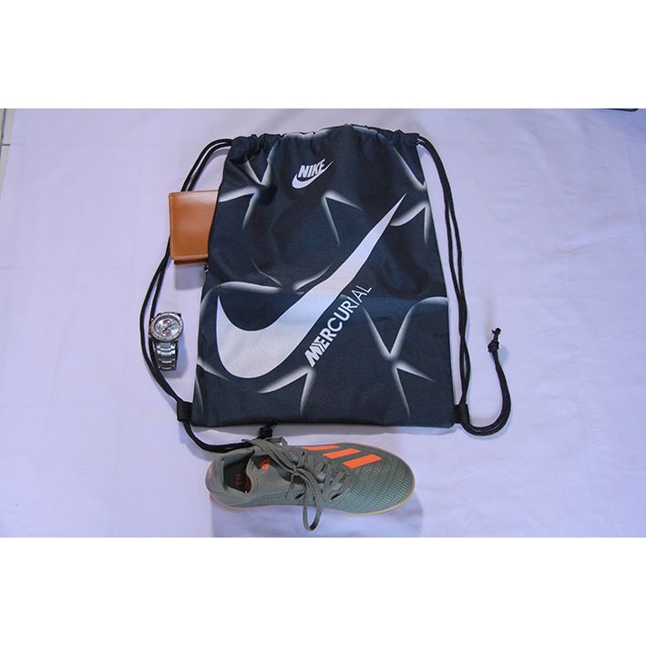 Tas Serut Futsal Sepak Bola Gymsack Stringbag Tas Nike Gymsack Nike Tas Serut Nike Tas Olah Raga Tas Sepatu