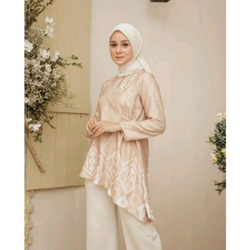 Kiana blouse wearing klamby NEW with taq S