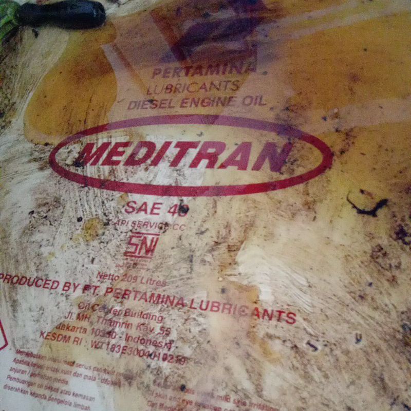 OLI ECERAN/CURAH/DRUM MEDITRAN SAE 40 UKURA 1 LITER