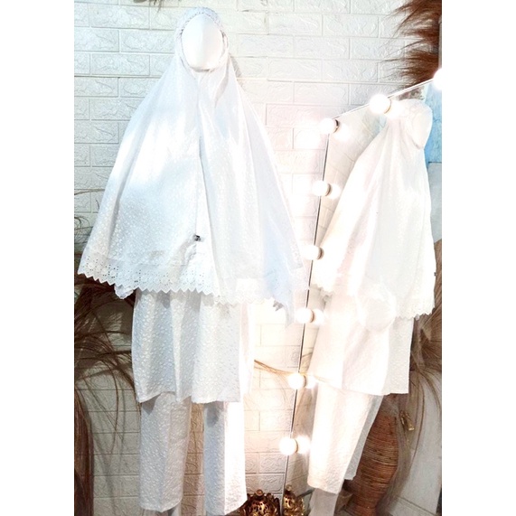 setelah baju ihrom wanita set