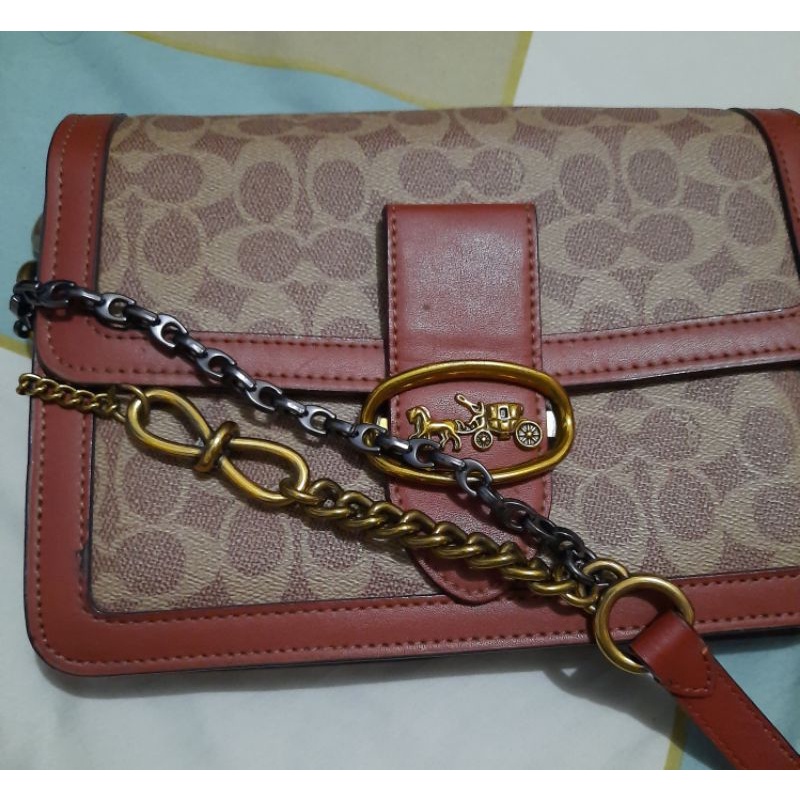 Tas Coach Slempang  Tali Rantai Gold & Nikel,  Dikombinasi Tali Kulit, Langka, Jarang Ada, Preloved