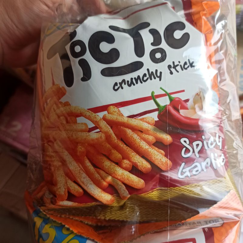 

Tic Tic Crunchy Stick Rasa Bawang Pedas Spicy Garlic Siantar Top