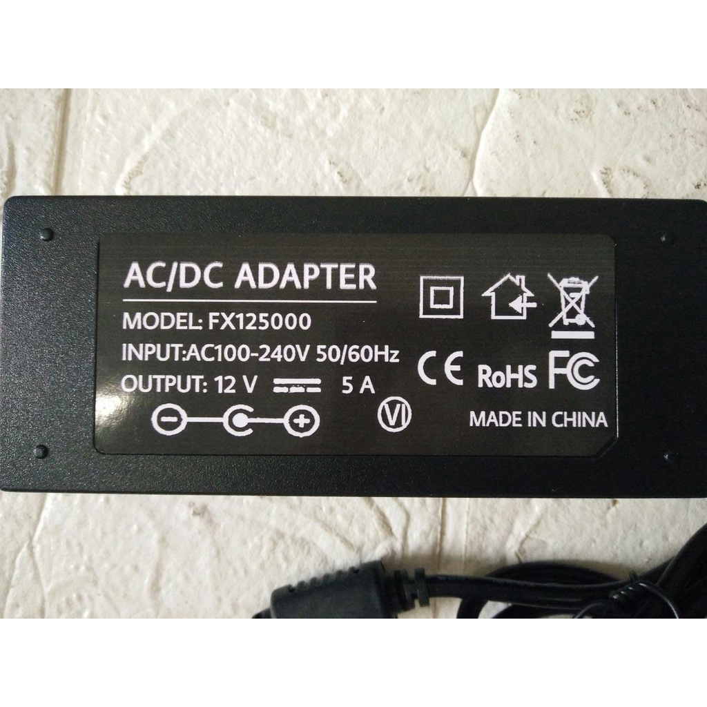 AC/DC ADAPTER 12V 5A model: FX125000 Jek DC 5.5mm X 2.1mm - 2.5mm