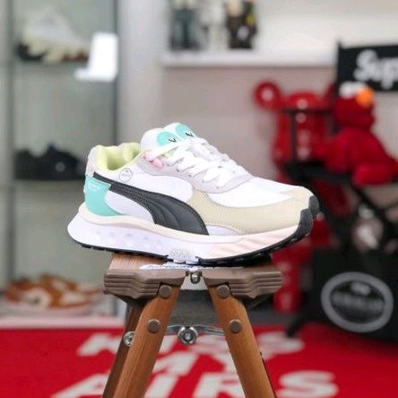 Puma Wild Rider Layers &quot;White/Ebony&quot;