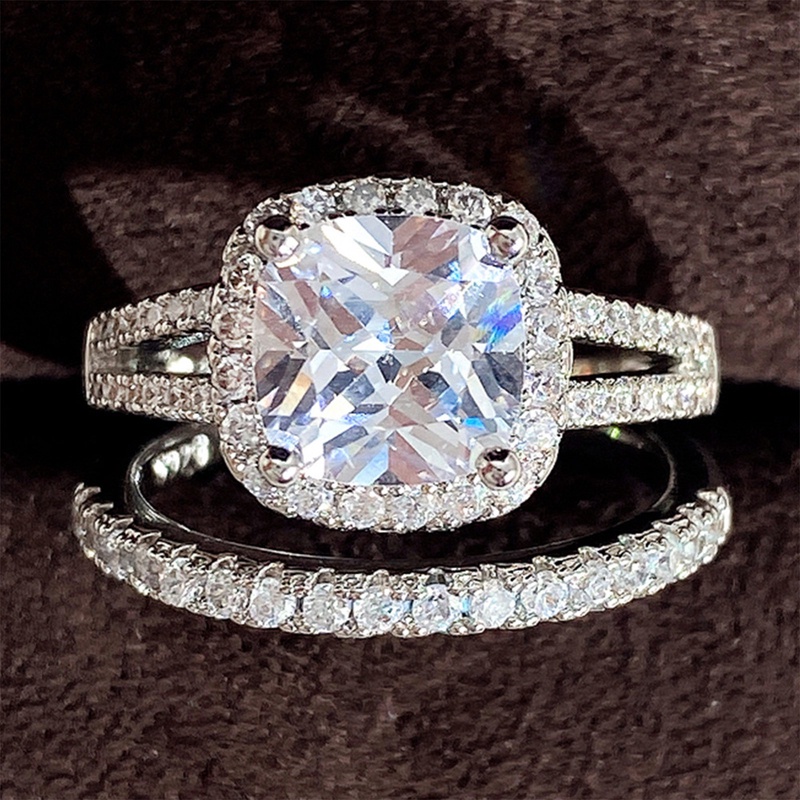 2pcs /Set Cincin Desain Akad Untuk Wanita Warna Silver Berkilau Kristal Cubic Zirconia Perhiasan Pesta Pernikahan