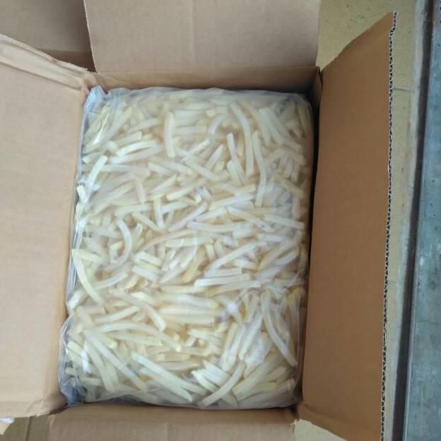 

[BAYAR DITEMPAT] Kentang beku 2,5kg shoestring