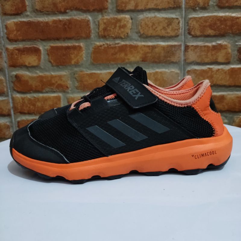 SEPATU ADIDAS SECOND | SEPATU ADIDAS OUTDOOR | ADIDAS TERREX | SEPATU ADIDAS KEREN | SEPATU COWOK | 