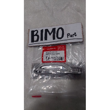 Footstep Kiri Scoopy 2021 K2F atau Pijakan Kaki Kiri Scoopy 2021 K2F - 50730K2FN00