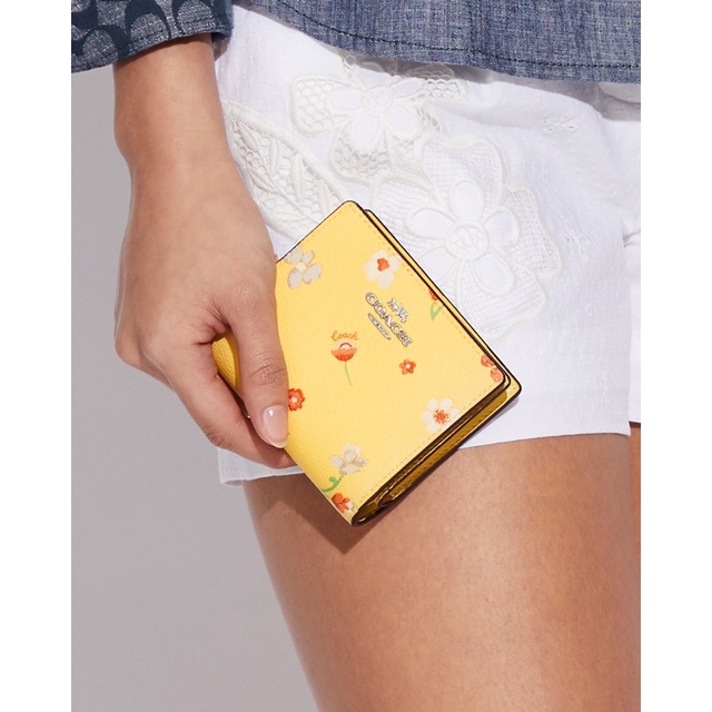 Coach Snap Wallet With Mystical Floral Print (C8703)