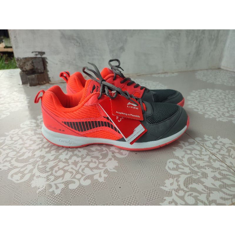 Sepatu Badminton Lining Attack G7