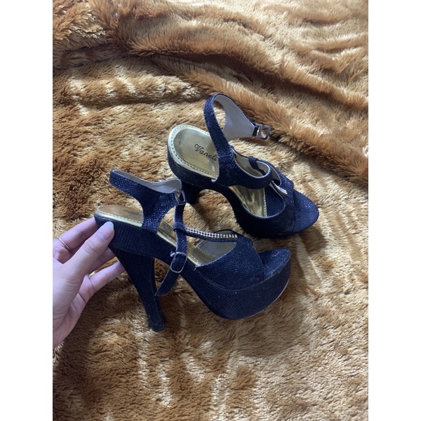 PRELOVED HEELS LIKE NEW