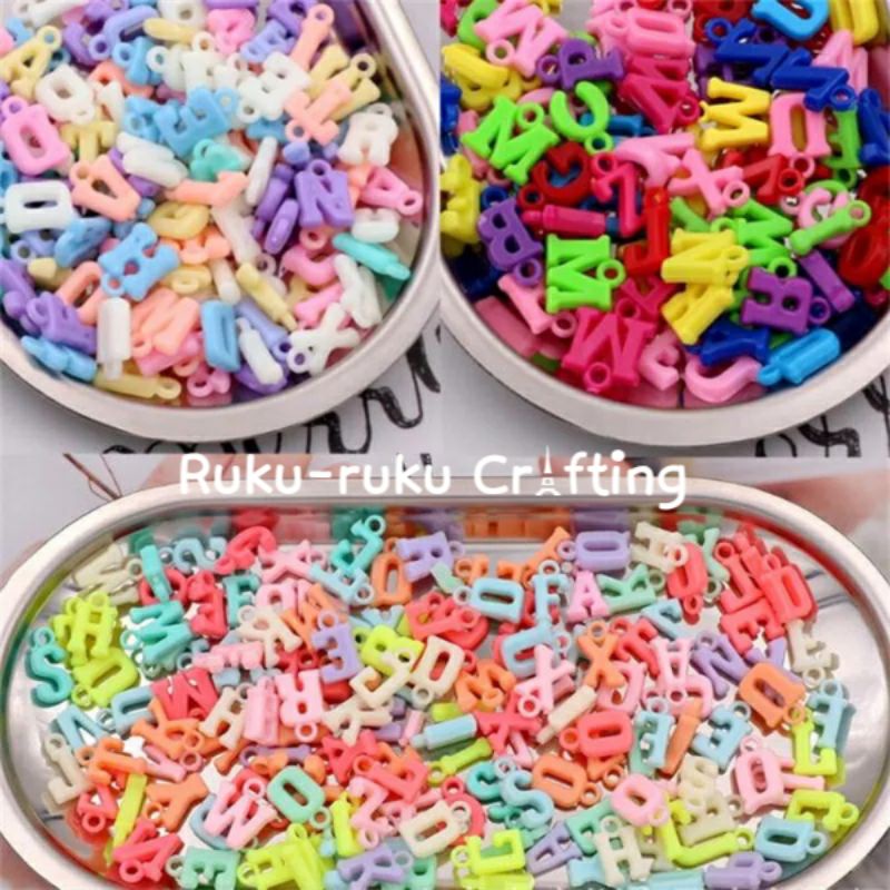 (50 pcs) Mote Manik Huruf Gantung Liontin Huruf Akrilik Pastel