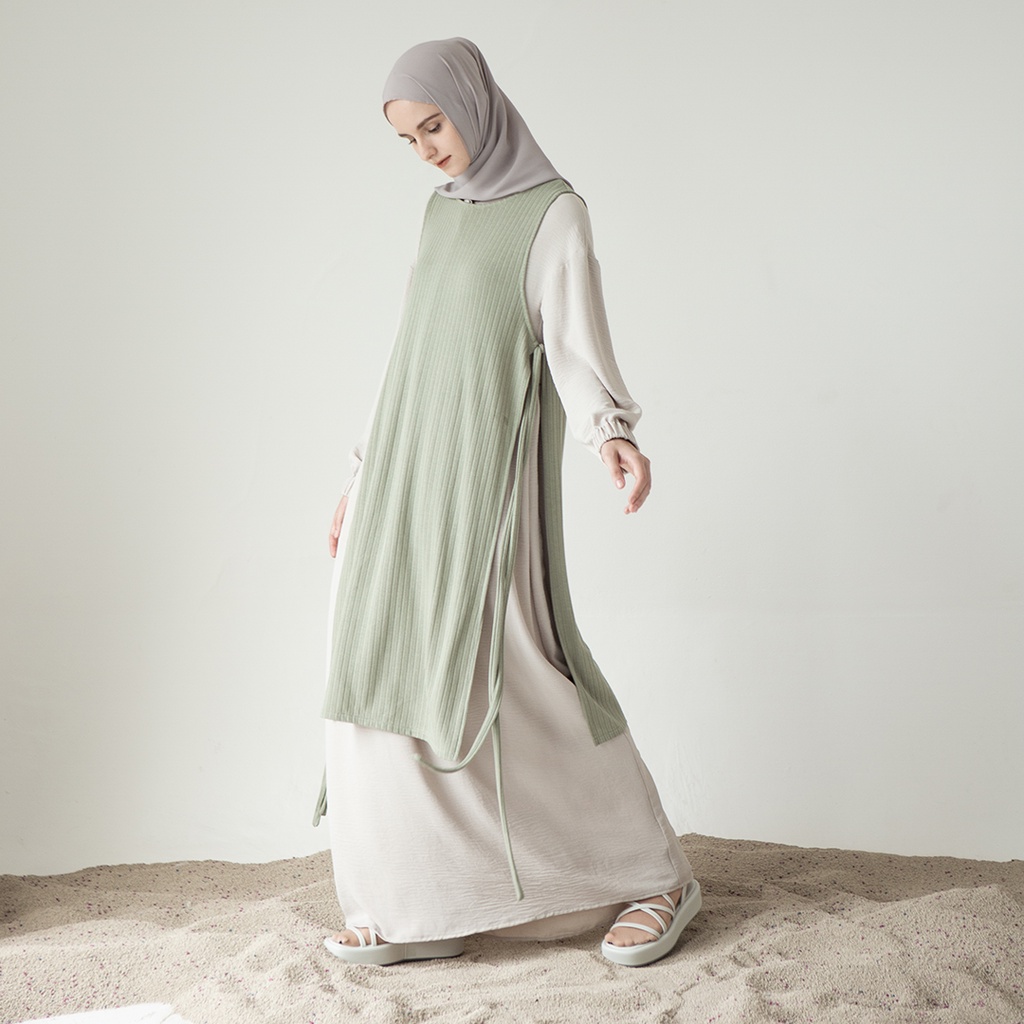 Arsyana by Aska Label - Apron fashion wanita outerwear knit rajut korean style warna coksu sand, dusty blue, dan hijau pistachio