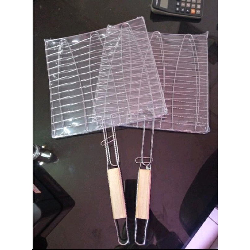 Alat panggangan besi untuk bakar ayam