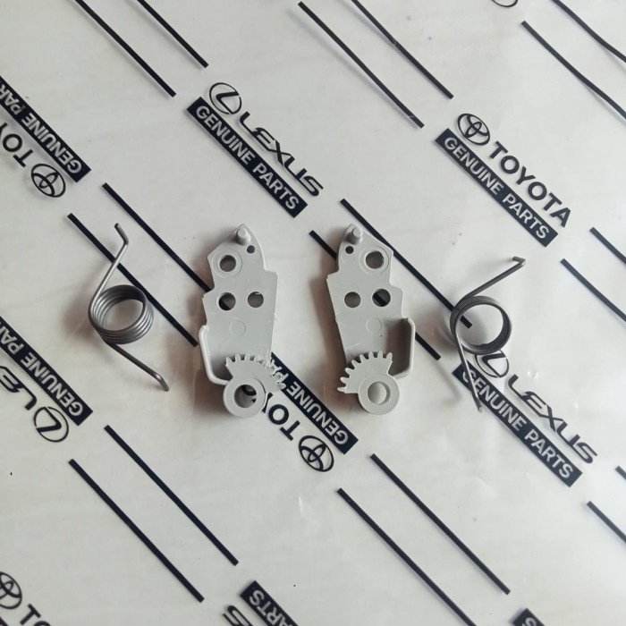 breket laci dashboard atas innova 2005-2015 orisinil