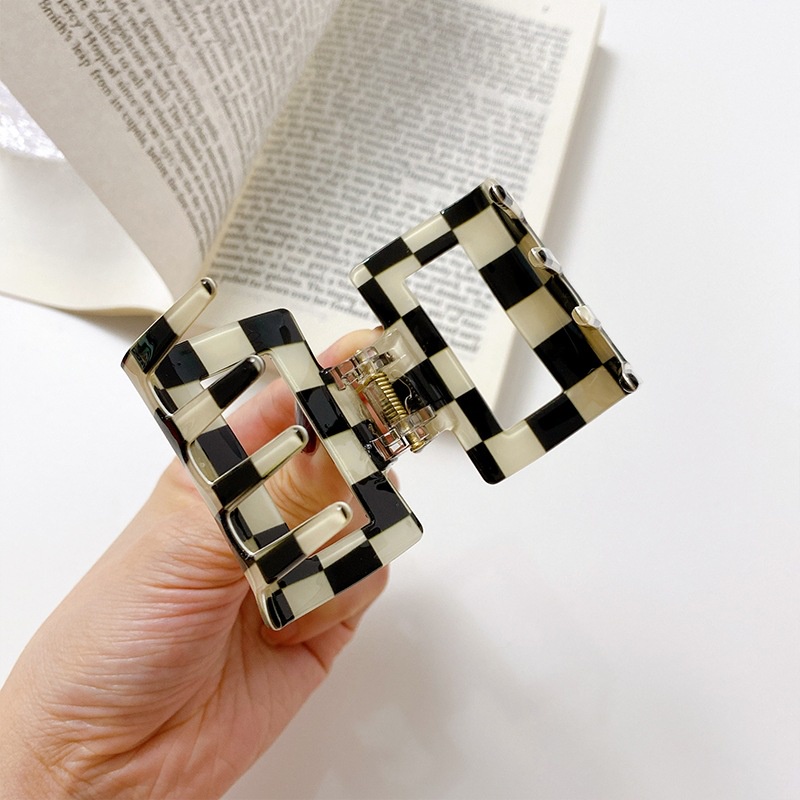 Korea Candy Checkerboard Square Shark Clip Terang Fashion Akrilik Lady Grab Clip