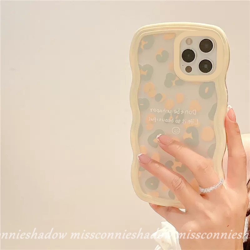 Casing Tepi Gelombang Baru Kompatibel Untuk iPhone 11 Pro MAX 7Plus 8Plus XR 6s 6 7 8 Plus 12 13 14 Pro MAX 14 Plus X XS MAX SE 2020motif Leopard Dengan Huruf Sarung Silikon Lembut