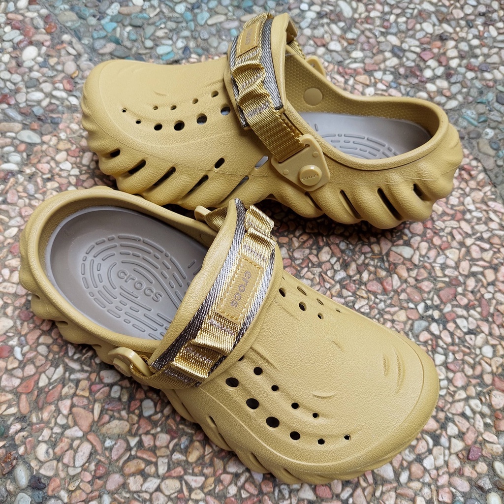 Crocs / Sepatu Sandal Crocs / Crocs ECHO CLOG / Crocs Pria / Crocs Original / Crocs Cowo  / Sandal Crocs / Crocs POLLEX / Sepatu Sandal Pria / Crocs Clog / Sandal Karet / Sepatu Sandal Karet / Sandal Pria / Sandal Crocs Pria