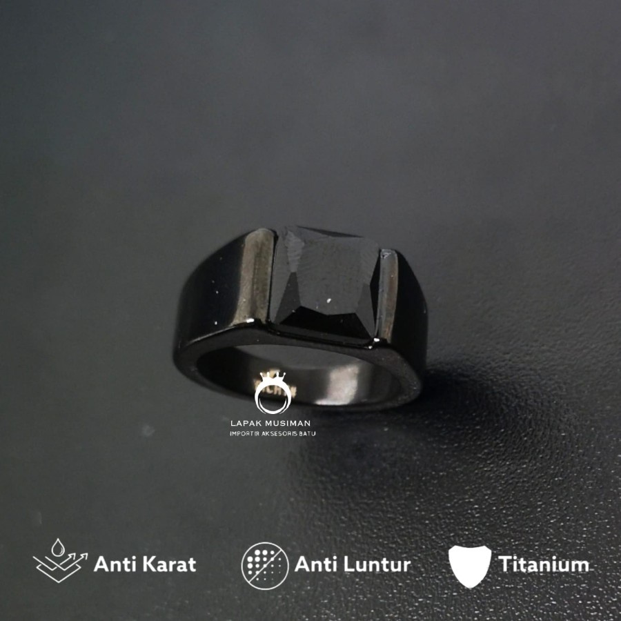 [Bayar Di Tempat] Cincin Pria Titanium Anti Karat Kualitas Super Batu Permata