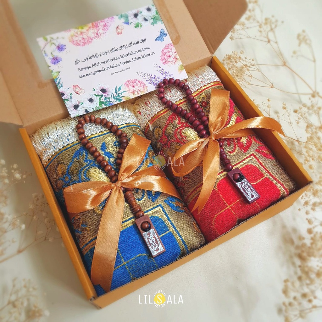 [BCRTG2] HAMPERS KADO PERNIKAHAN  KADO PENGANTIN SAJADAH TURKI COUPLE  FREE TASBIH PACKING BOX