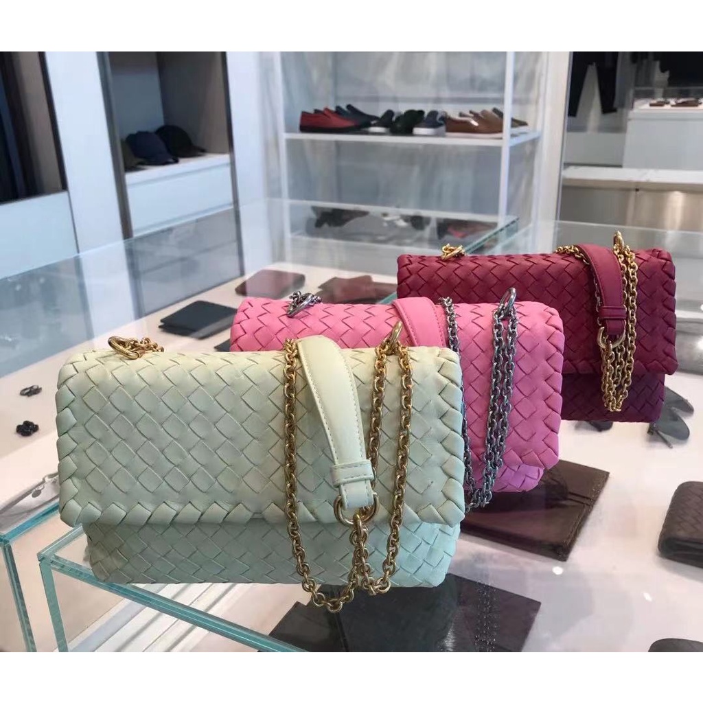 Bottega Veneta/BV OLIMPIA kulit domba anyaman fashion clamshell tas bahu messenger tas