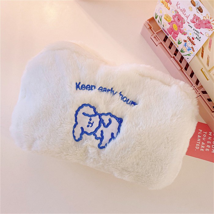 

Tempat Pensil Tempat Pensil Bulu/ Pouch Make Up Bulu Motif Large