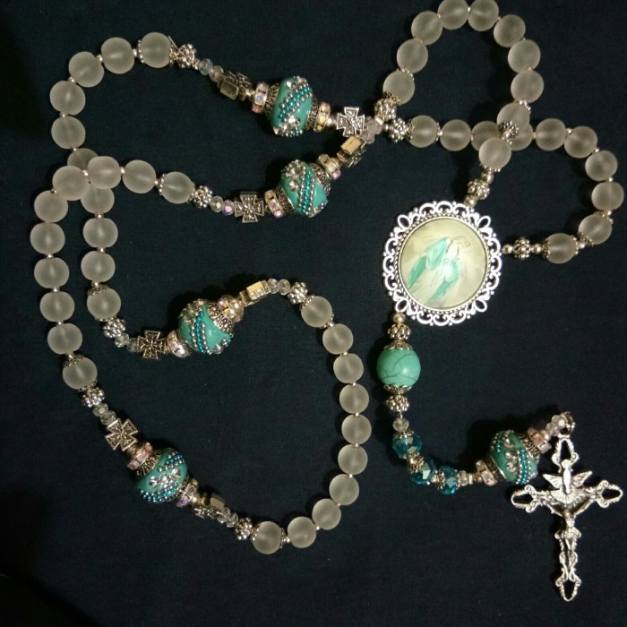 Rosario - Rosario Moonstone Salib Roh Kudus - Hollishop