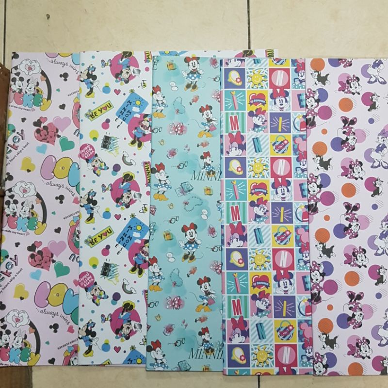 

Kertas Kado Sansan Wawa Motif Minnie Mouse Kecil