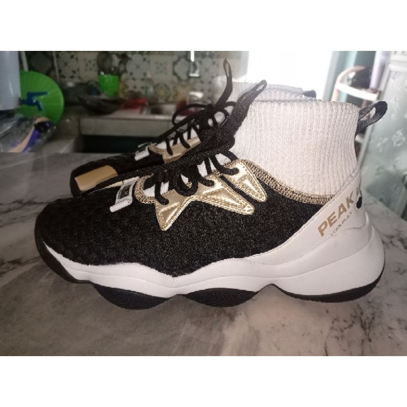 Sepatu Badminton Peak Unbounded Second Original