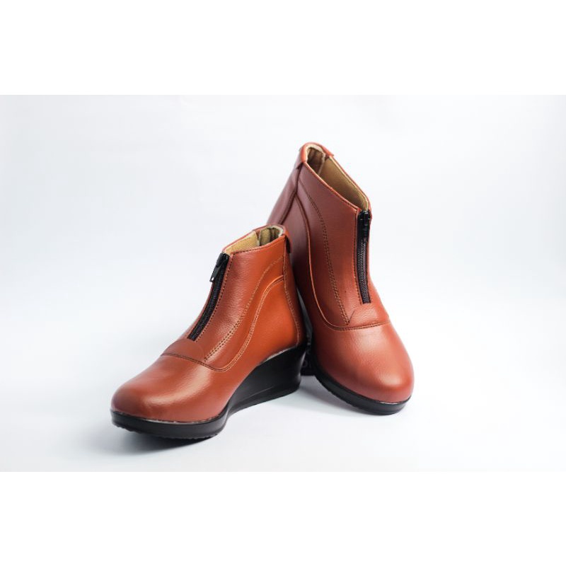 Sepatu boots wanita sepatu wedges sepatu boots tinggi sepatu boots