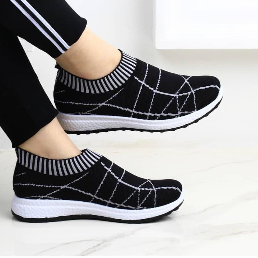 New Sepatu sneakers wanita Venom tali 2 warna