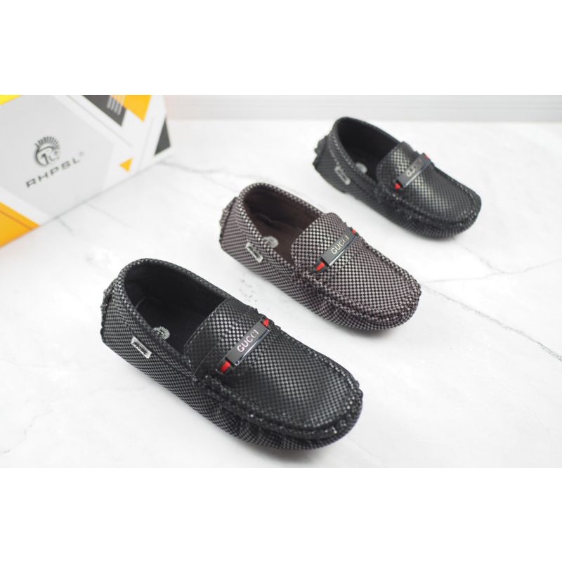 SEPATU ANAK LAKI-LAKI IMPOR RHPSL 107