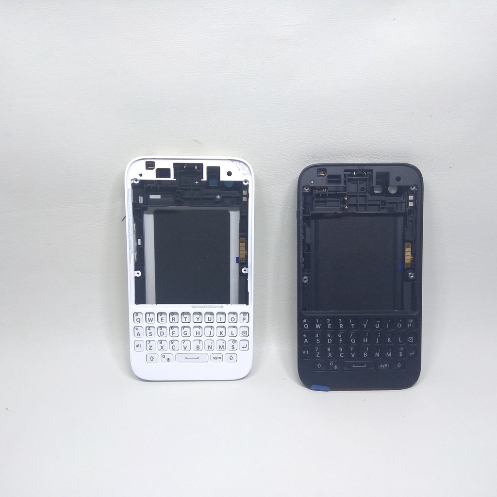 CASING HOUSING BLACKBERRY Q5 KESING BB Q5 ORI