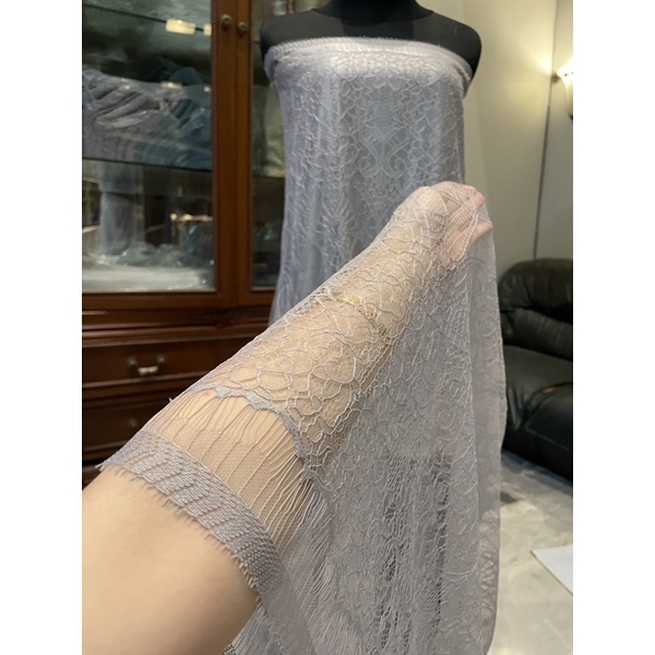 Bahan Kebaya Brukat Lace Halus Chantily Semi France Shantily Beverly Warna Silver Grey