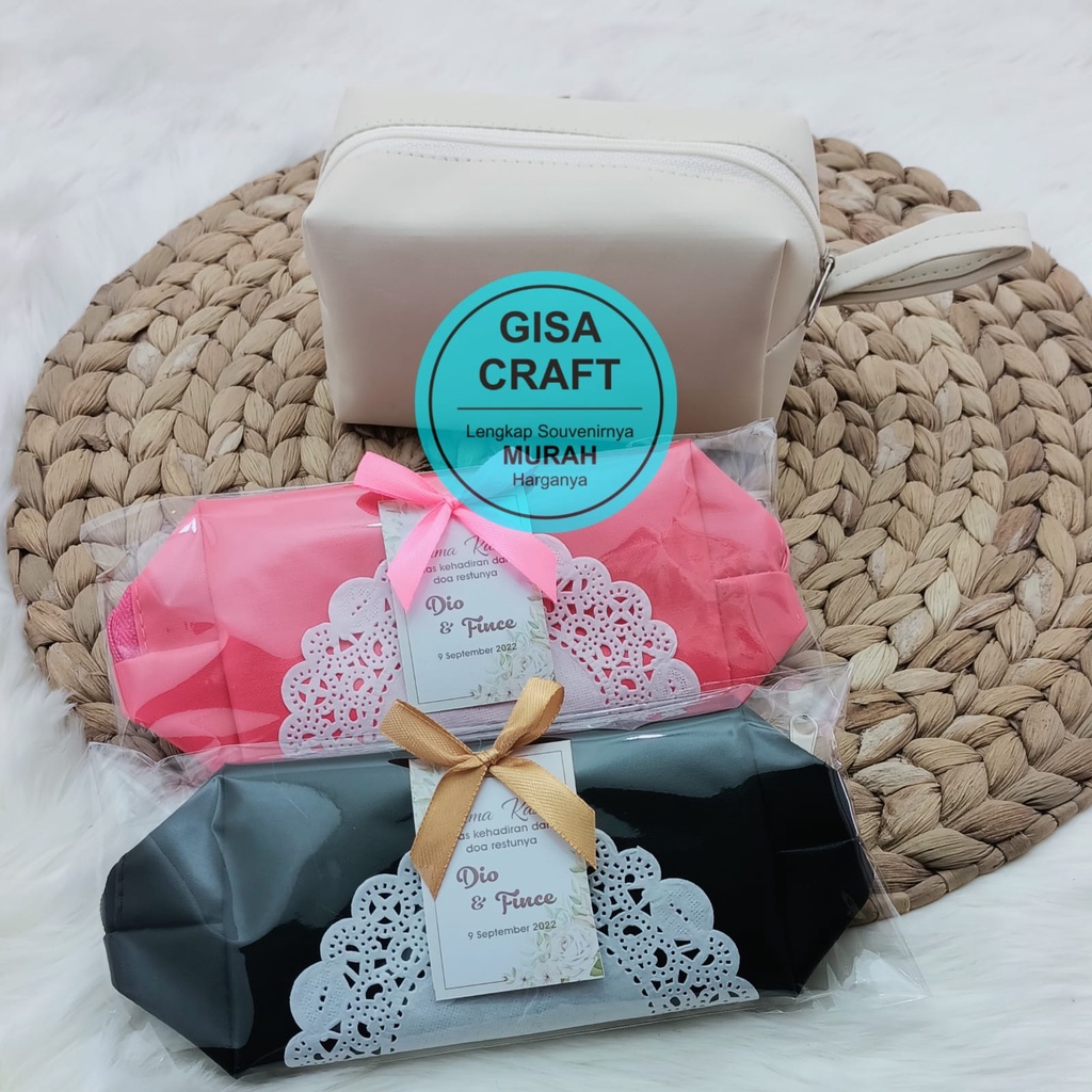 Gisacraft Souvenir dompet boxybahan vinyl halus uk+-13x8x6 cm dengan tali pegnagan samping, souvenir