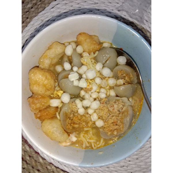 

Baso Aci Ayam Suwir ( isi Dalam Bocinya Full Ayam Suwir)
