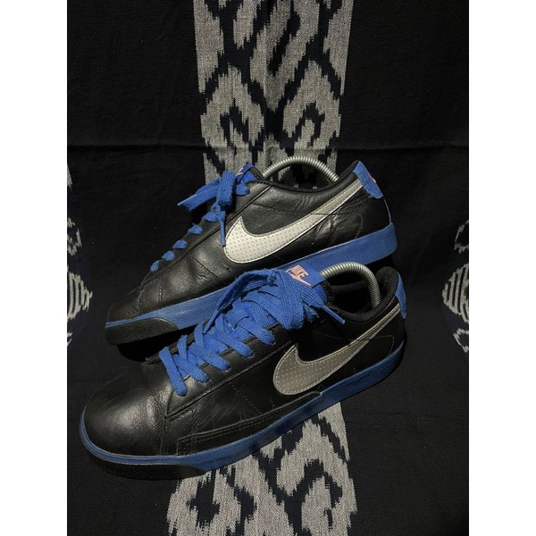 NIKE BLAZER LOW